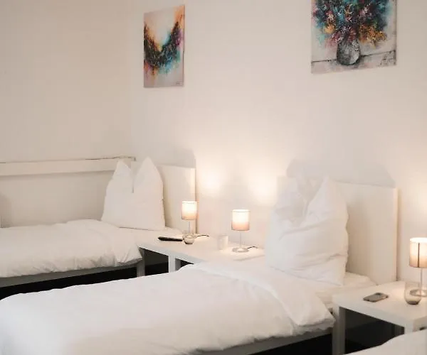 Ein, Zwei- Oder Mehrbettzimmer/ Monteurszimmer