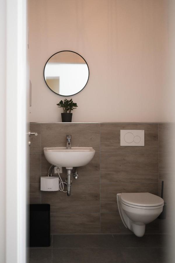 Ein, Zwei- Oder Mehrbettzimmer/ Monteurszimmer Privatunterkunft Leipzig